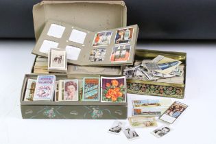 Collection of cigarette cards, contained within albums & loose, to include Will's, Player's and