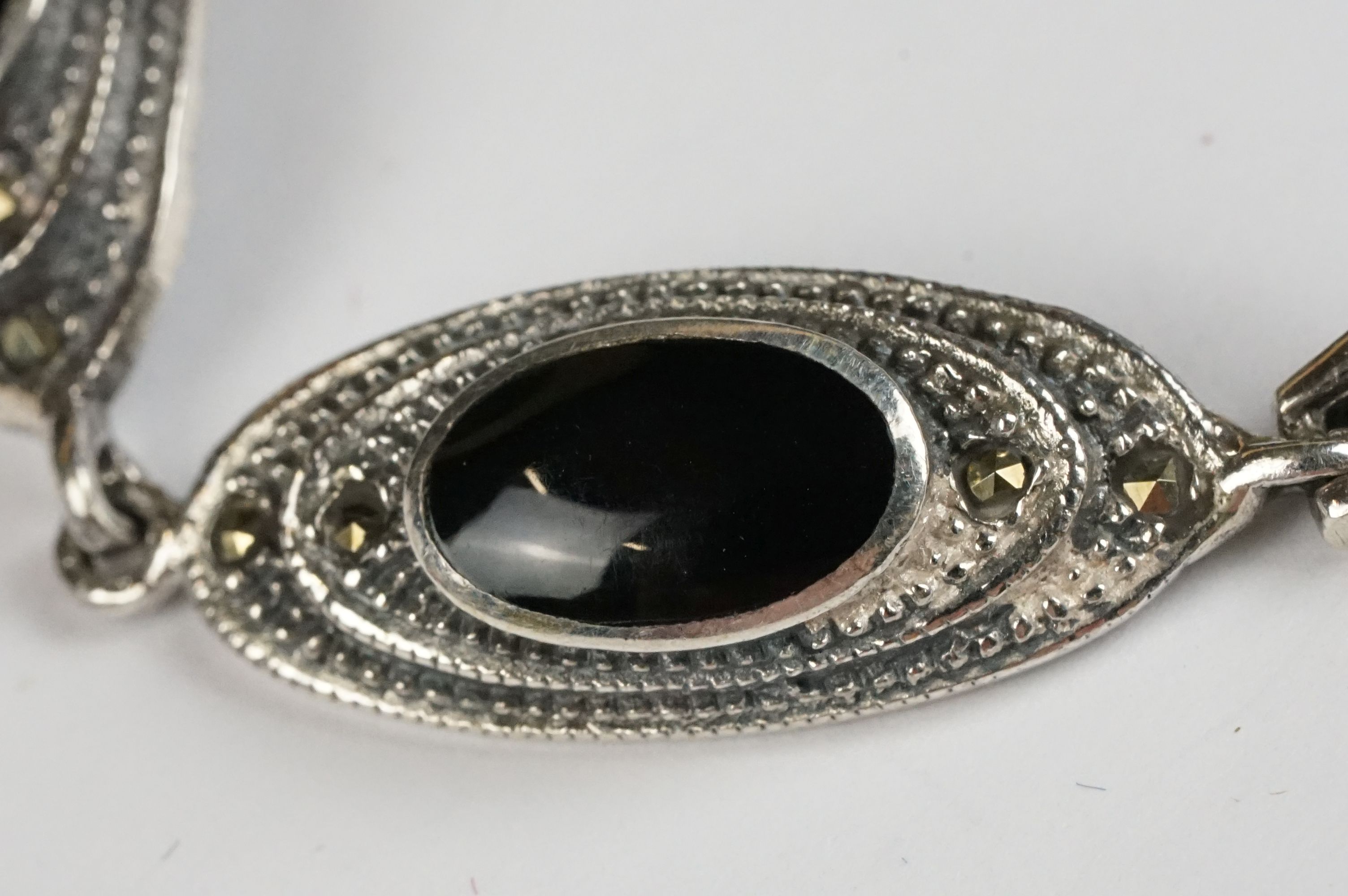 Silver Marcasite and Onyx Bracelet - Image 4 of 8