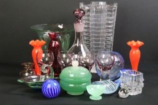 Mixed 20th century glassware to include a Scottish amethyst glass decanter & four-glass drinks