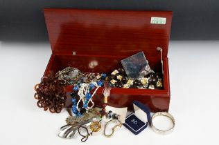 Silver Topped Jewellery Box containing Jewellery including Silver Rings, Watches, Brooches, etc