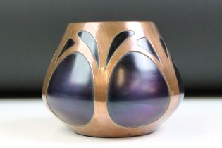 Early 20th Century Art Nouveau Loetz style glass vase having a purple iridescent glass body with