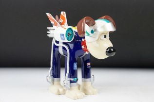 Aardman / W&G Ltd Wallace & Gromit 'Gromit Unleashed 2' Gromjet figure, as created by Rolls Royce