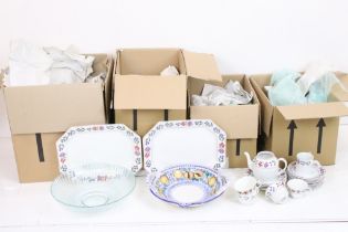 Extensive Adams ' Old Colonial ' pattern tea & dinner service. (4 boxes)