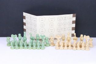 ' The Australian Bush ' Boxed Chess Set