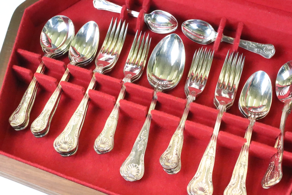 A canteen of silver plated cutlery. - Image 2 of 6