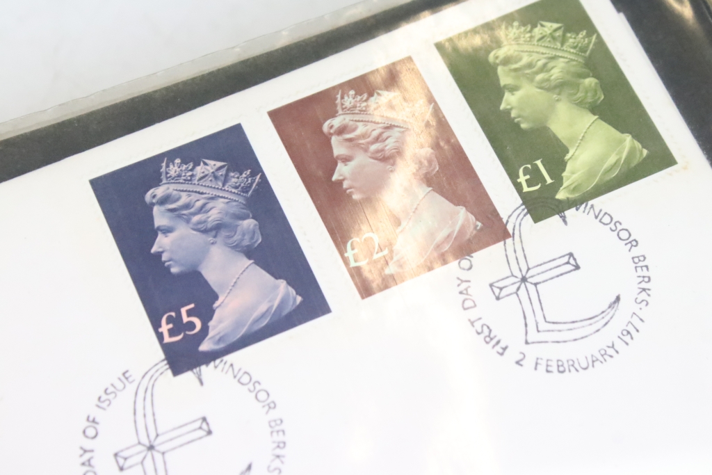 Collection of first day covers to include two large album of covers dating from the 1970s to the - Image 10 of 24