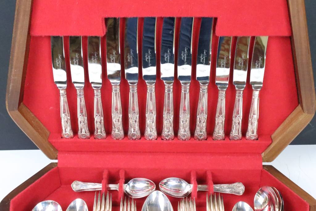 A canteen of silver plated cutlery. - Image 3 of 6