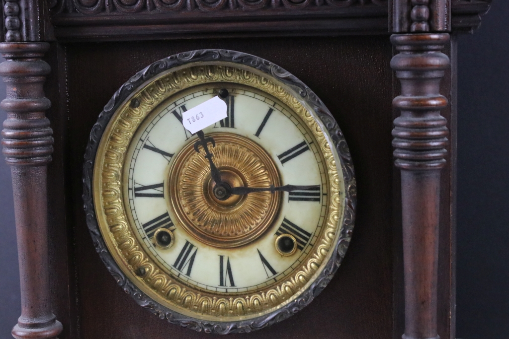 Early 20th century carved wooden chiming mantle clock, with cream dial, Roman numerals & Ansonia - Image 2 of 4