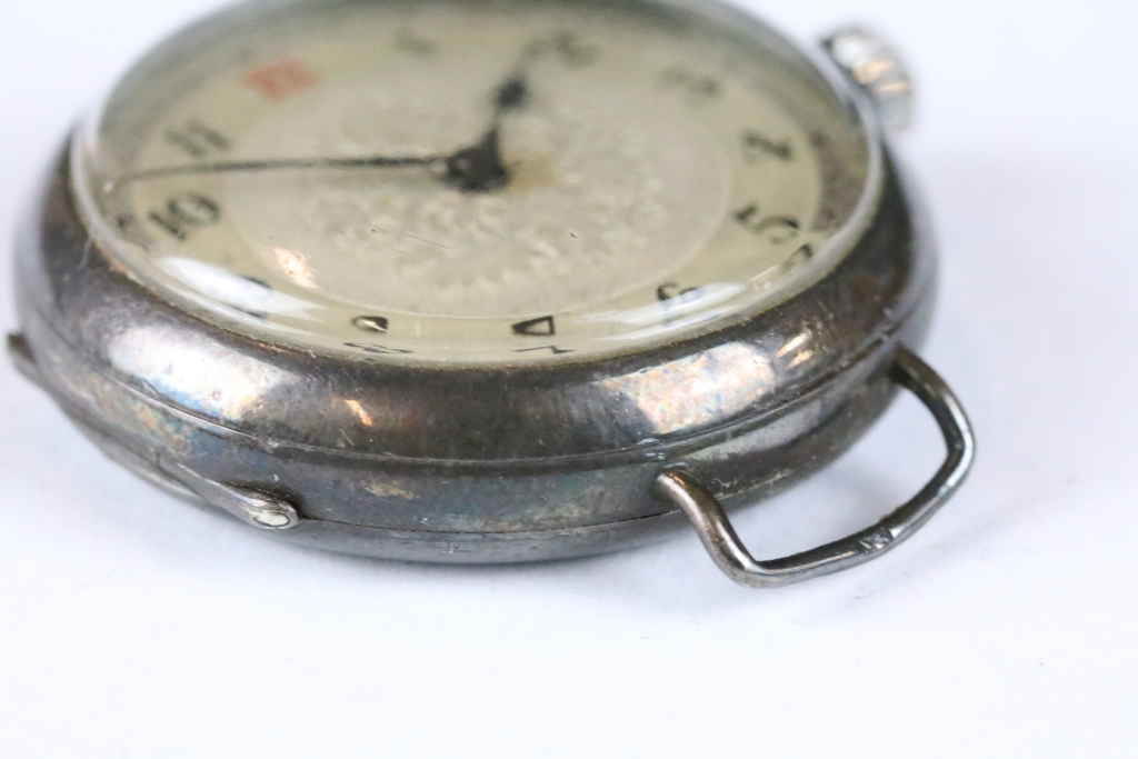 A fully hallmarked sterling silver cased pocket watch complete with silver chunky link albert - Image 10 of 11