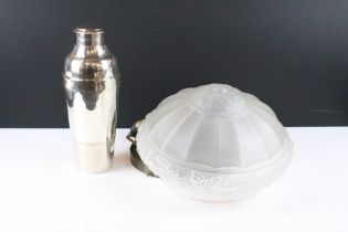 Christofle Gallia mid 20th C silver plated cocktail shaker with lower ribbed decoration (26cm high),