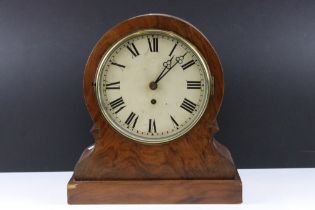 Early 20th century mantle clock, the cream dial with black Roman numerals, housed within a