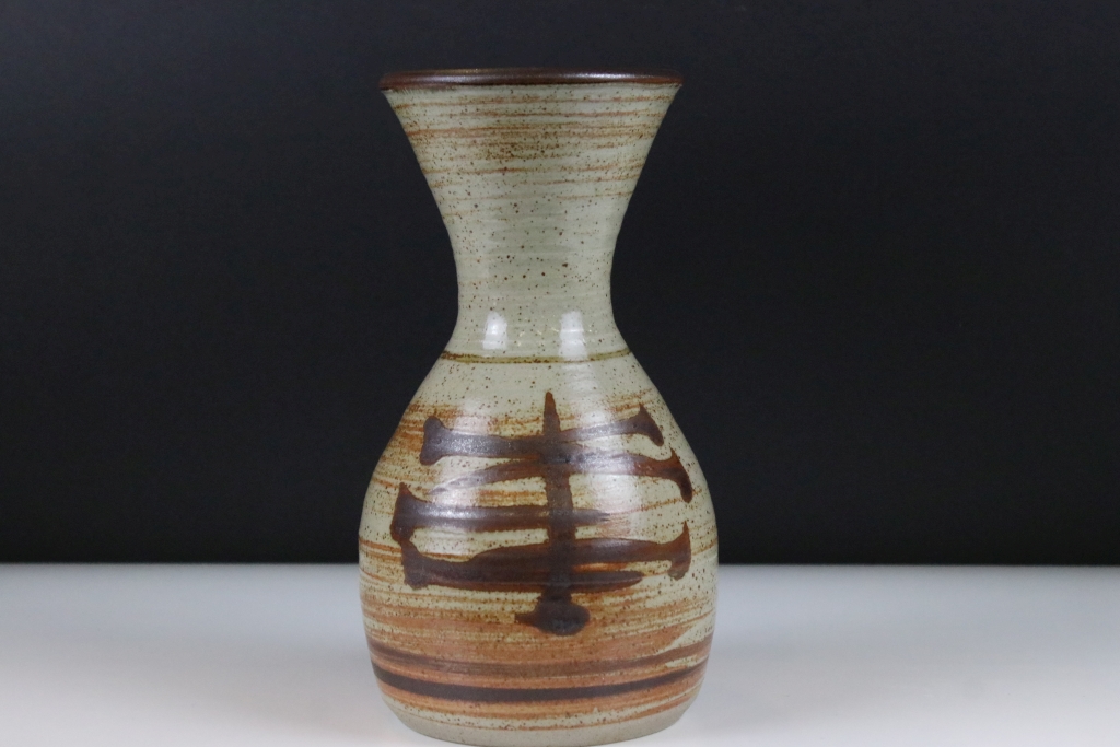 Collection of pottery to include a studio pottery vase signed by George H Wilson, a fared rim - Image 7 of 10