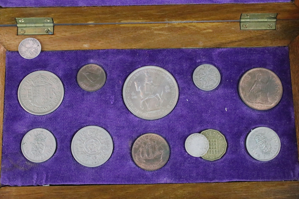 A collection of British and World coins to include pre decimal and silver examples together with - Image 3 of 10