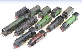 Seven Hornby Dublo & OO gauge locomotives to include 4 x Dublo, 2 x Hornby and a Fleischmann,