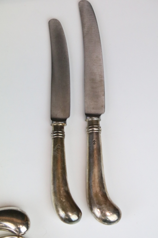 Two sets of twelve silver handled pistol grip knives in two sizes. Hallmarked Sheffield 1973, makers - Image 6 of 6