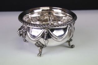 Horace Woodward & Co silver hallmarked bowl having twin lion mask handles, a gadrooned rim and