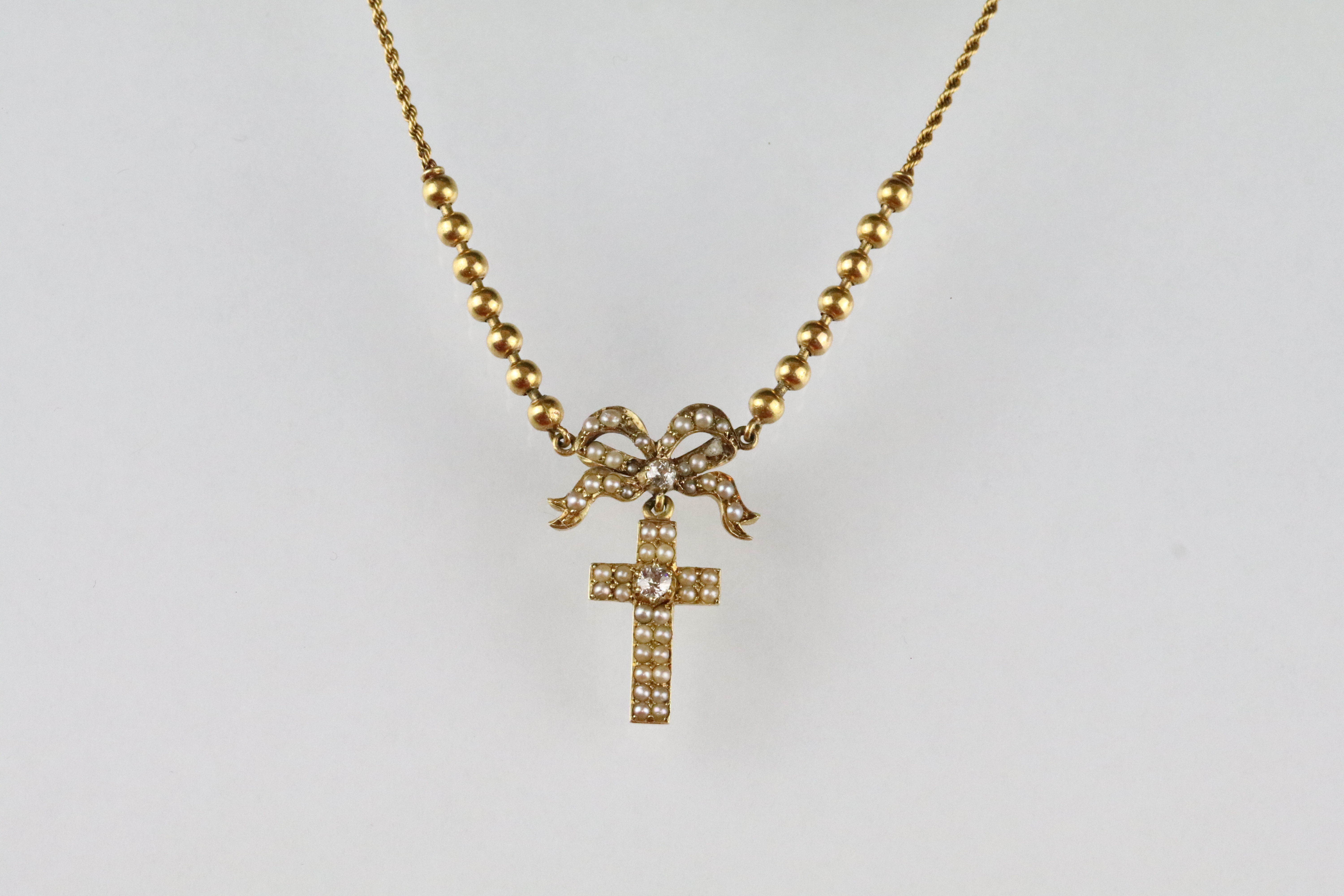 Late 19th / early 20th century diamond and seed pearl unmarked yellow gold pendant necklace, the - Image 5 of 5