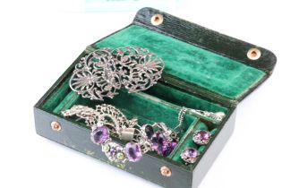 Small collection of marked and unmarked silver jewellery, comprising amethyst and green stone