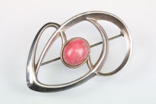 Harry Sorby for David Andersen "troll series" thulite silver brooch, oval cabochon cut thulite to