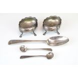 Collection of assorted silver to include a pair of Georgian four footed table salts (hallmarked