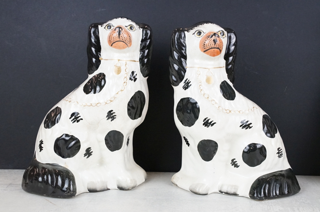 Pair of 19th century Staffordshire pottery mantel dogs (25cm high), together with a Staffordshire - Image 3 of 5