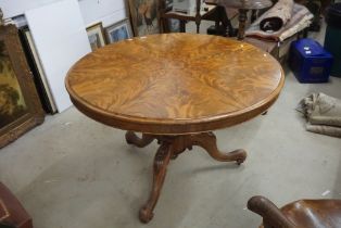 Victorian Flamed Mahogany Circular Tilt Top Breakfast Table raised on a bulbous reeded support and