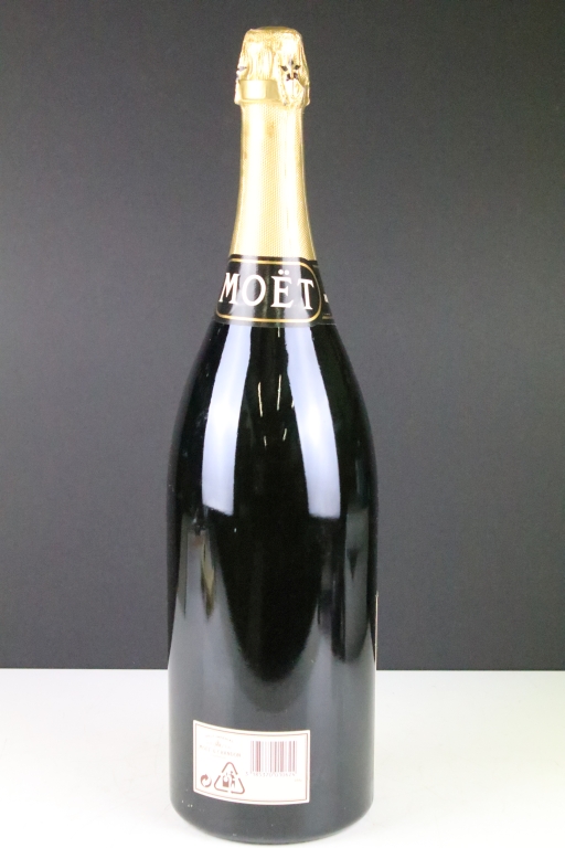 Champagne - Moet & Chandon Brut Imperial, double magnum / jeroboam (3L), 12% vol, wooden cased - Image 4 of 5