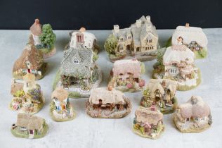 Collection of 15 Lilliput Lane cottages to include Rose Cottage, Moreton Manor, Wight Cottage,