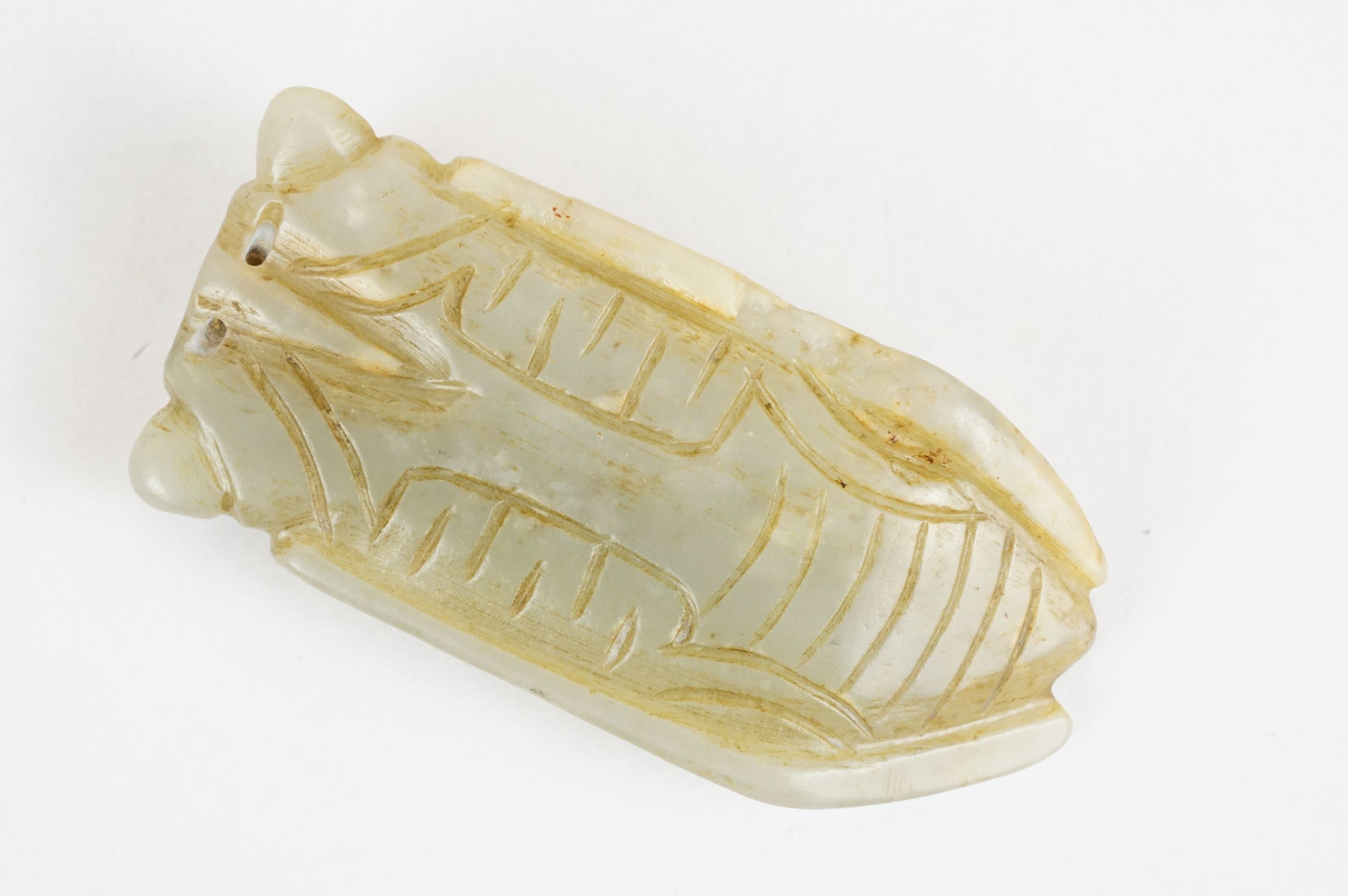 A carved Jade Cicada, possibly Ming dynasty. - Image 4 of 4