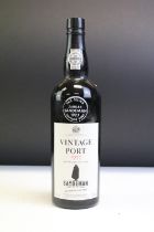 Sandeman Silver Jubilee 1977 Vintage Port (75cl)