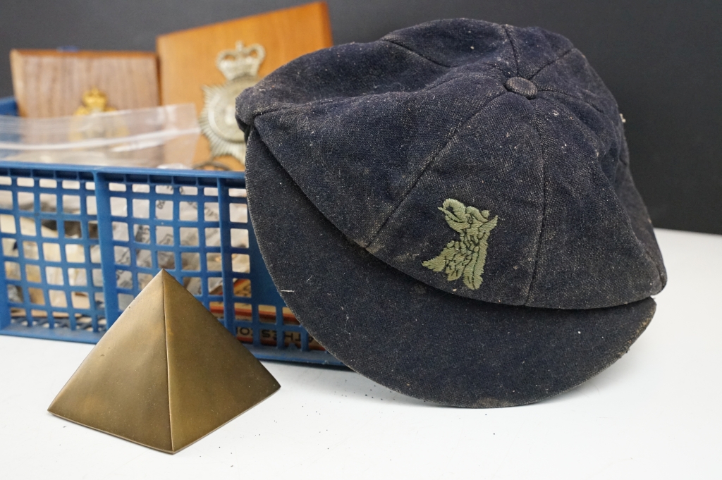 A box of mixed collectables to include military button, badges and patches, police helmet badge.... - Image 5 of 5