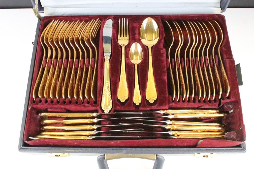 Qualitats-Bestecke aus Solingen 23/24 Carat Gold Plated cutlery canteen of 12 place settings, with - Image 2 of 7