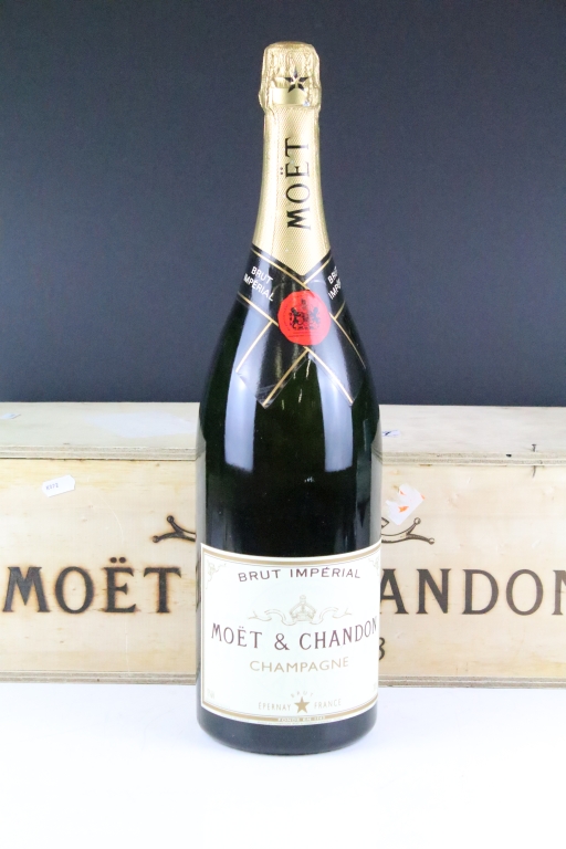 Champagne - Moet & Chandon Brut Imperial, double magnum / jeroboam (3L), 12% vol, wooden cased