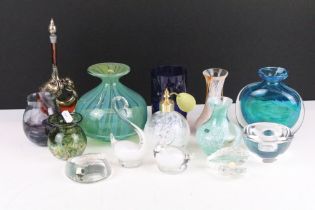 Collection of 20th century glassware, 14 pieces, to include 2 x Mdina vases (signed Mdina to base,