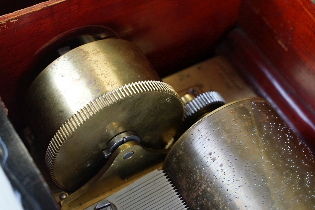 19th Century Nicole Freres four air overture Swiss music box, crank winding, the lid with - Image 3 of 12