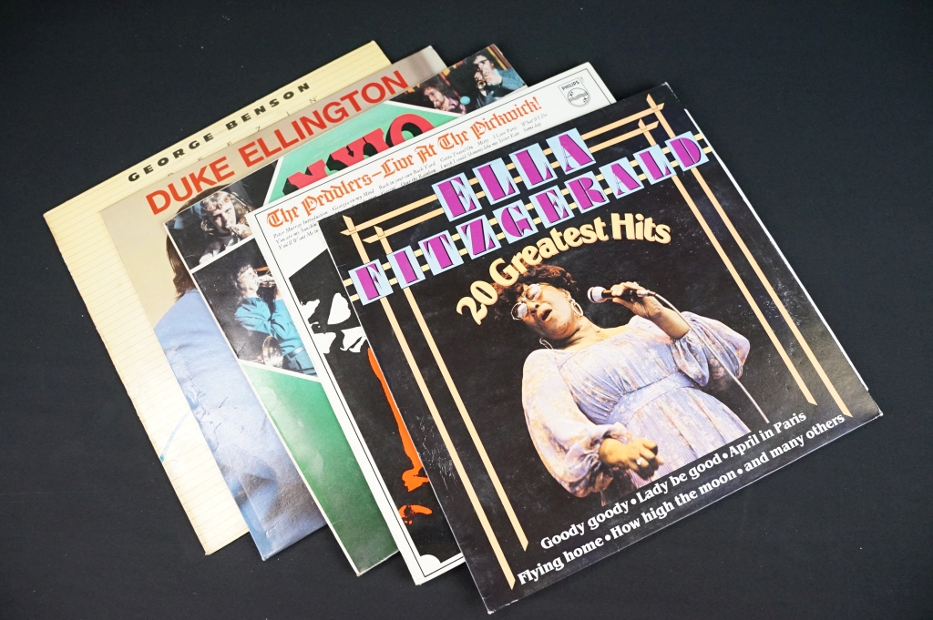 Vinyl - 17 Jazz LPs to include Charlie Byrd Trio, Ella Fitzgerald, The Peddlers, Duke Ellington, - Image 2 of 4