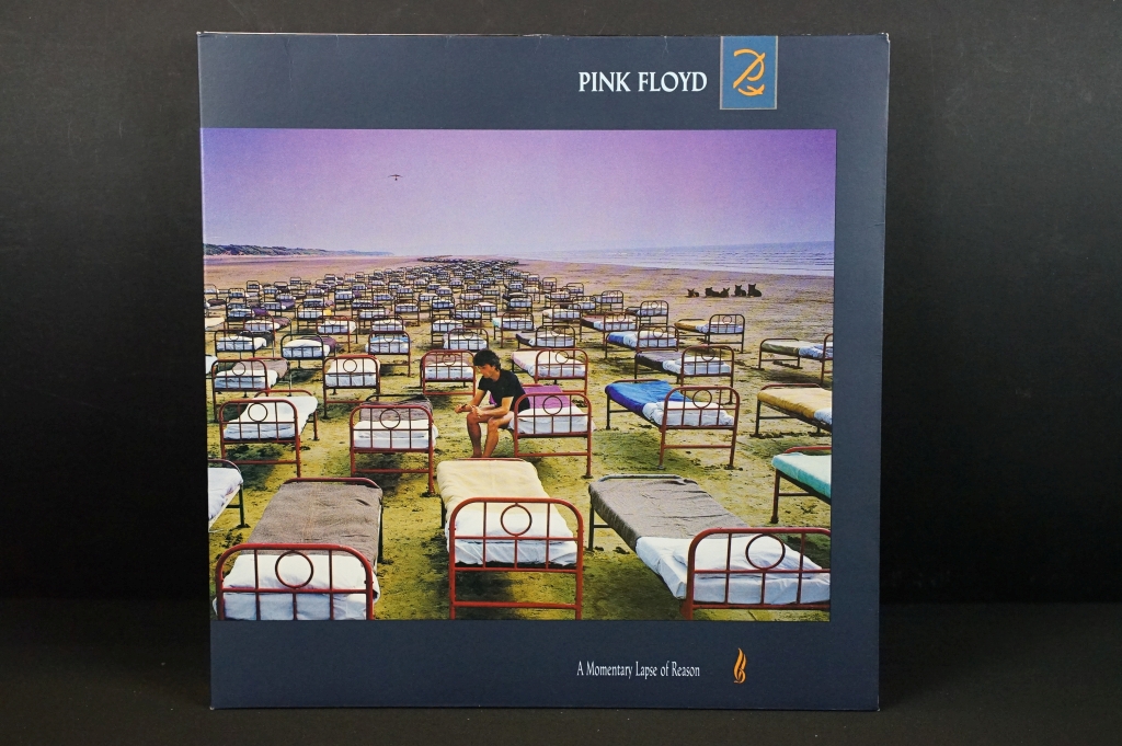 Vinyl - Seven Pink Floyd LPs to include The Wall (sticker to front plus 2 sides 3 & 4), Animals, - Image 5 of 7