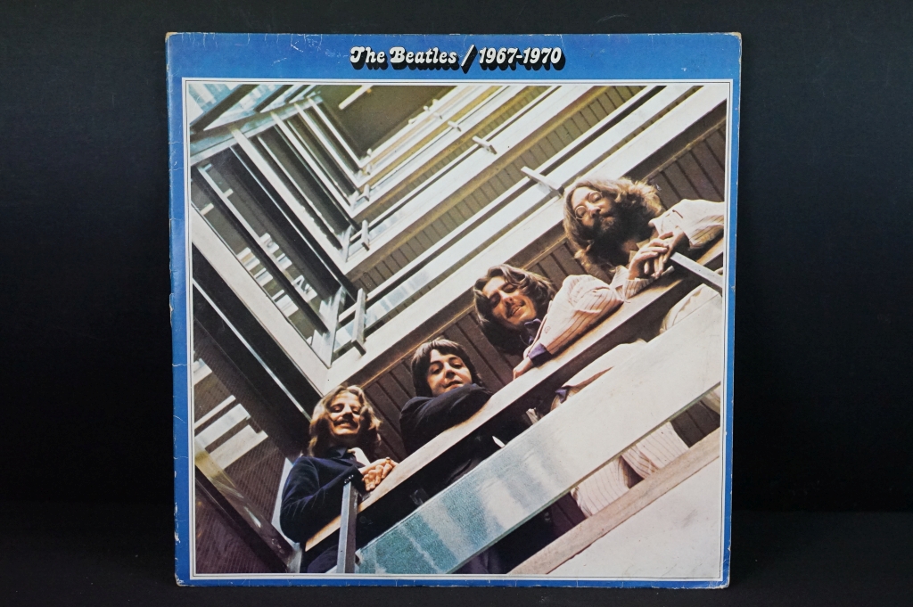 Vinyl - 6 The Beatles LPs to include With The Beatles (2 box EMI), Oldies x 2 (mono and stereo), Sgt - Image 2 of 6