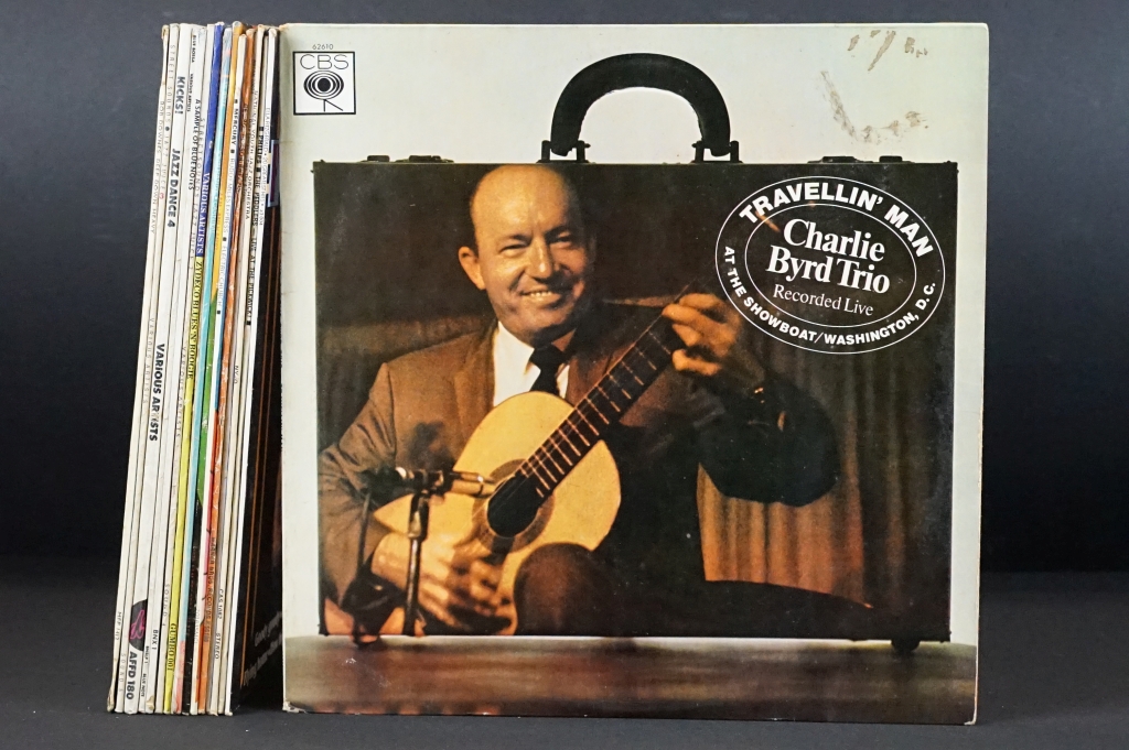 Vinyl - 17 Jazz LPs to include Charlie Byrd Trio, Ella Fitzgerald, The Peddlers, Duke Ellington,