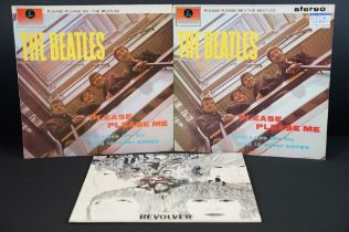Vinyl - 3 The Beatles LPs to include Revolver (PCS 7009), Please Please Me x 2 (PCS 3042). All 2 box