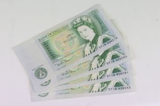 A Group Of Four Queen Elizabeth II Bank Of England £1 / One Pound Banknotes In Uncirculated