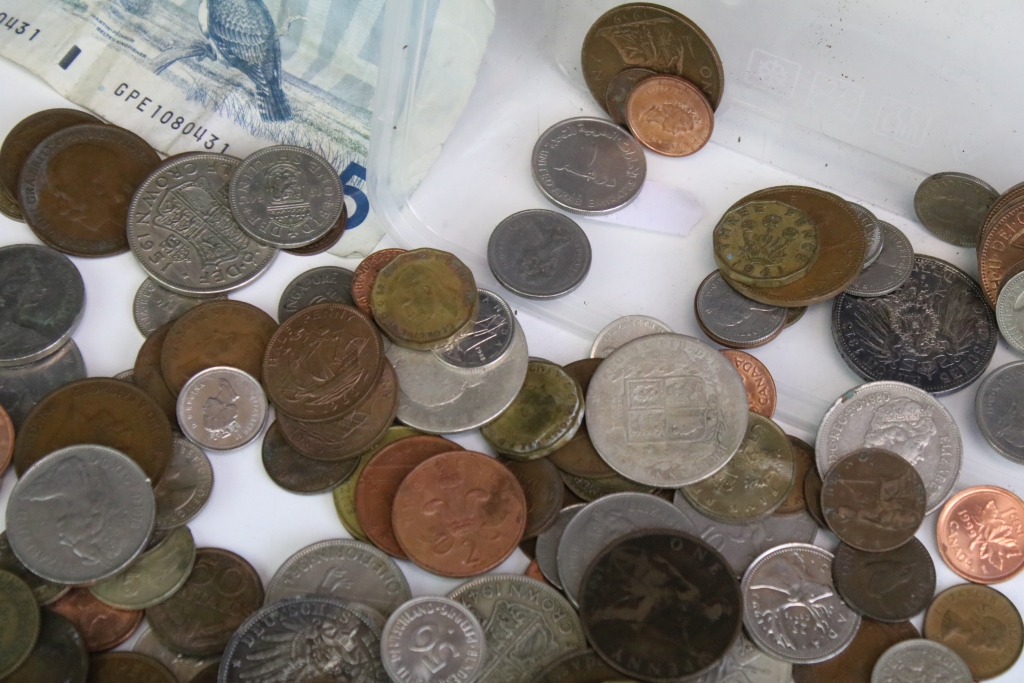 A small collection of British and World Coins to include Queen Victorian, German and French silver - Image 6 of 6