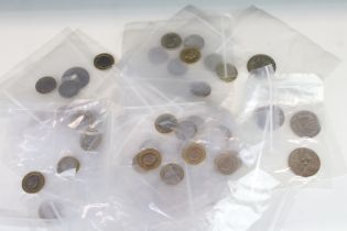 A large collection of British circulated £2 coins to include Robert Stephenson, William