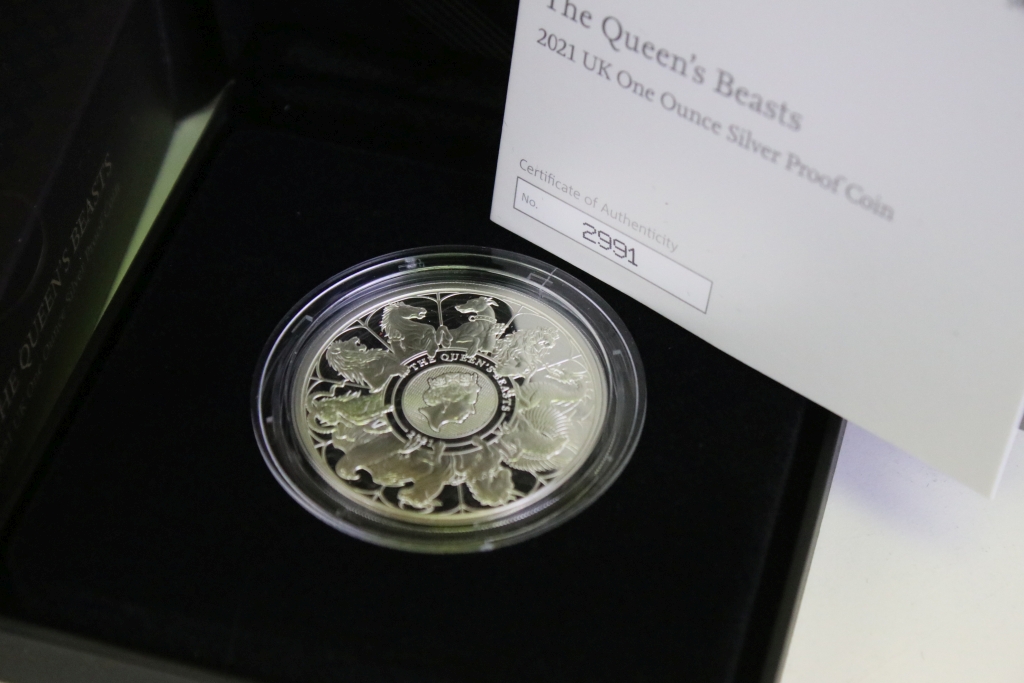 A collection of six United Kingdom Royal Mint 'The Queens Beasts' One Ounce silver proof coins to - Image 9 of 9