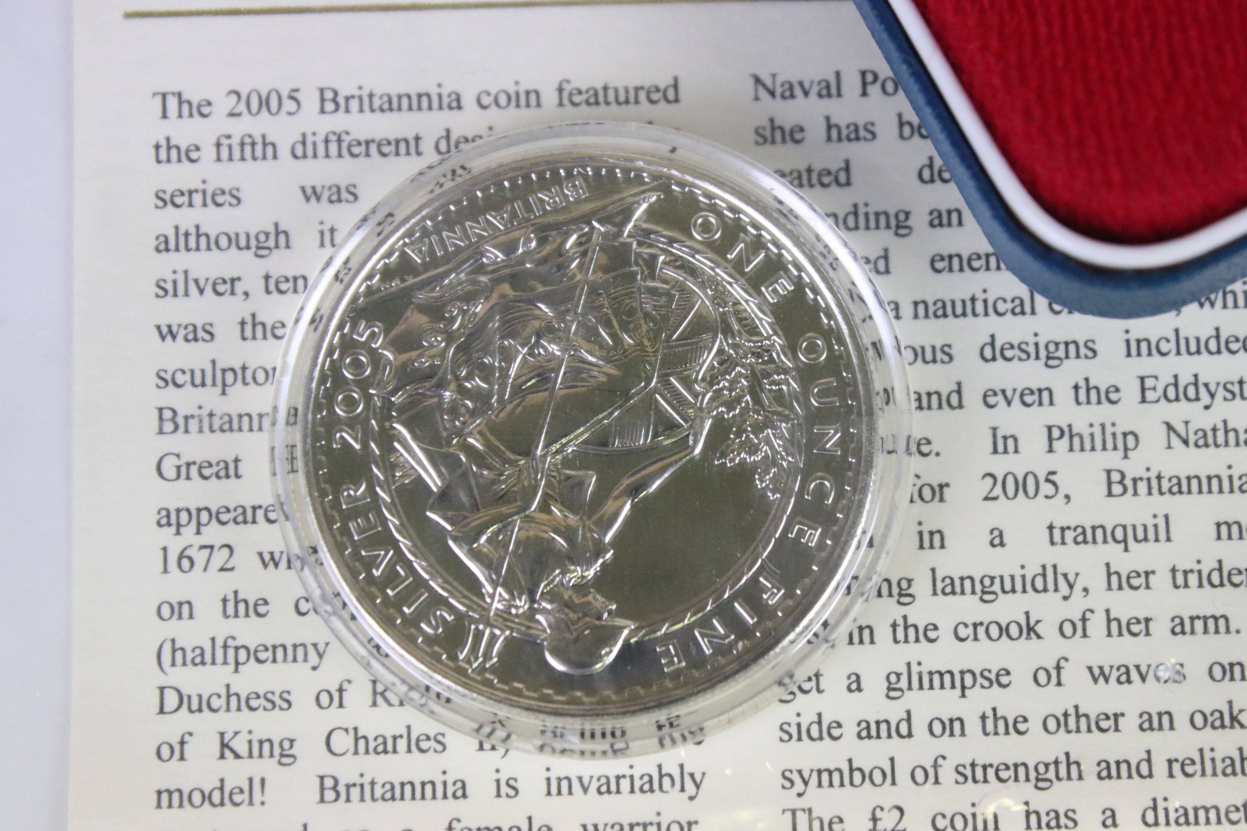 A Small Collection Of Royal Mint Uncirculated Coins To Include A 2003 Silver Bullion £2 Britannia - Image 4 of 6
