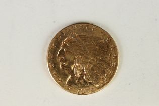 A United States Of America Indian Head 1915 gold 2 1/2 Dollar Coin.