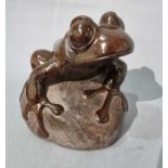 Lawrence MURLEY (British b. 1962) Frog LXXIII Sculpture in Serpentine, Signed with initials and