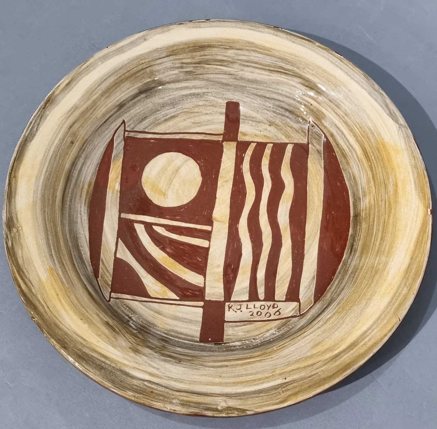 ƚ Reginald James LLOYD (British 1926-2020) Ceramic Plate with Abstract Design in brown and cream - Image 3 of 4