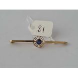 A sapphire and pearl brooch 15ct gold 2.5 gms