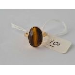 A single stone cats eye 9ct ring size I 3.6g inc